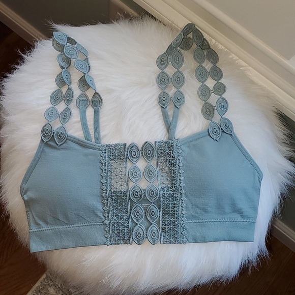 Boho Eye Lace Applique Bralette - Picture 3 of 9
